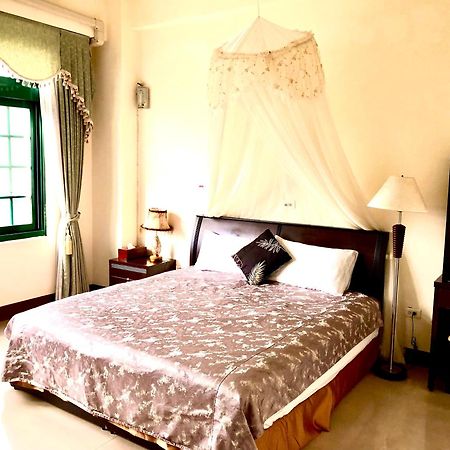 Green Window Homestay Hualien Buitenkant foto