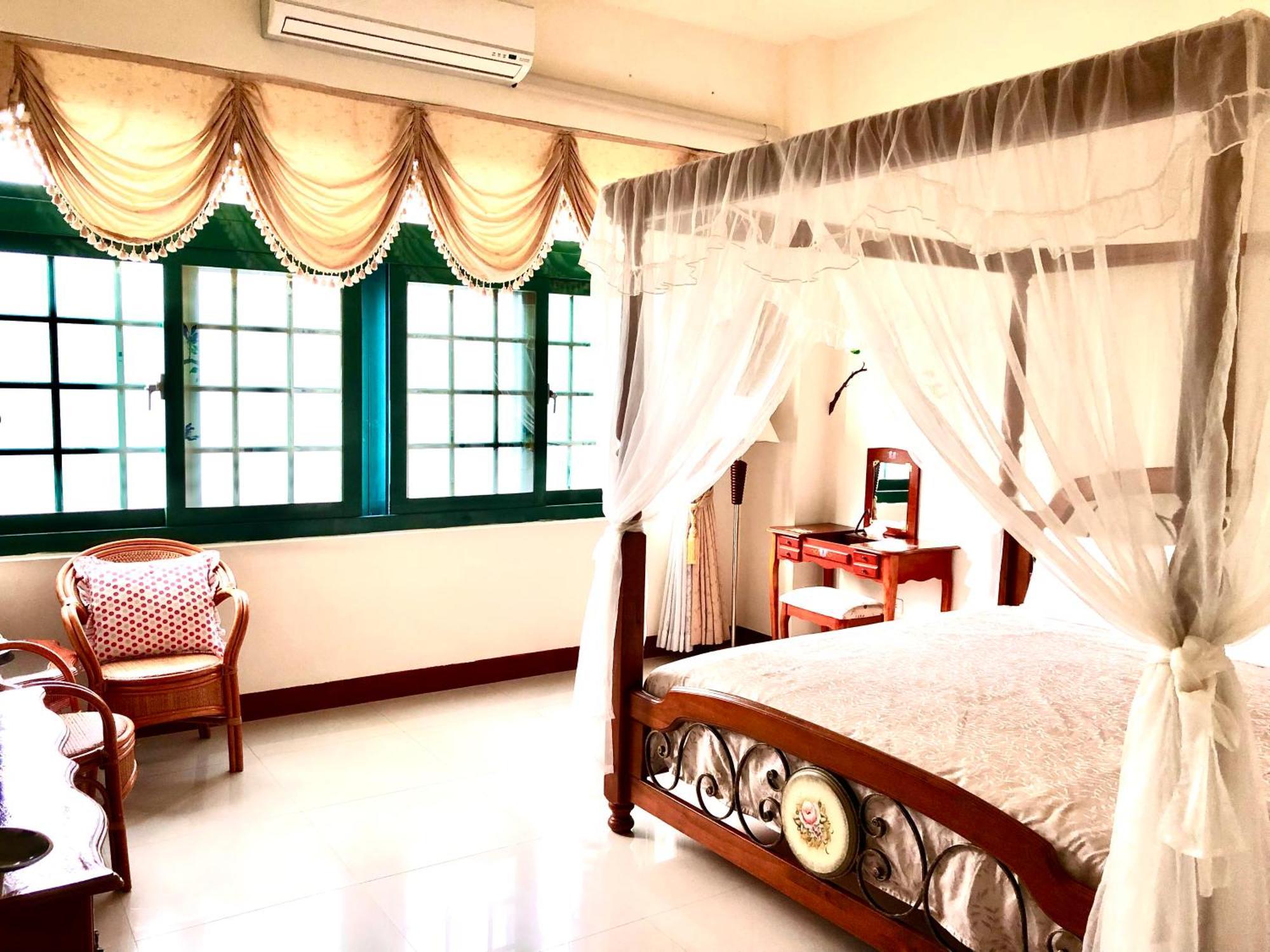Green Window Homestay Hualien Buitenkant foto