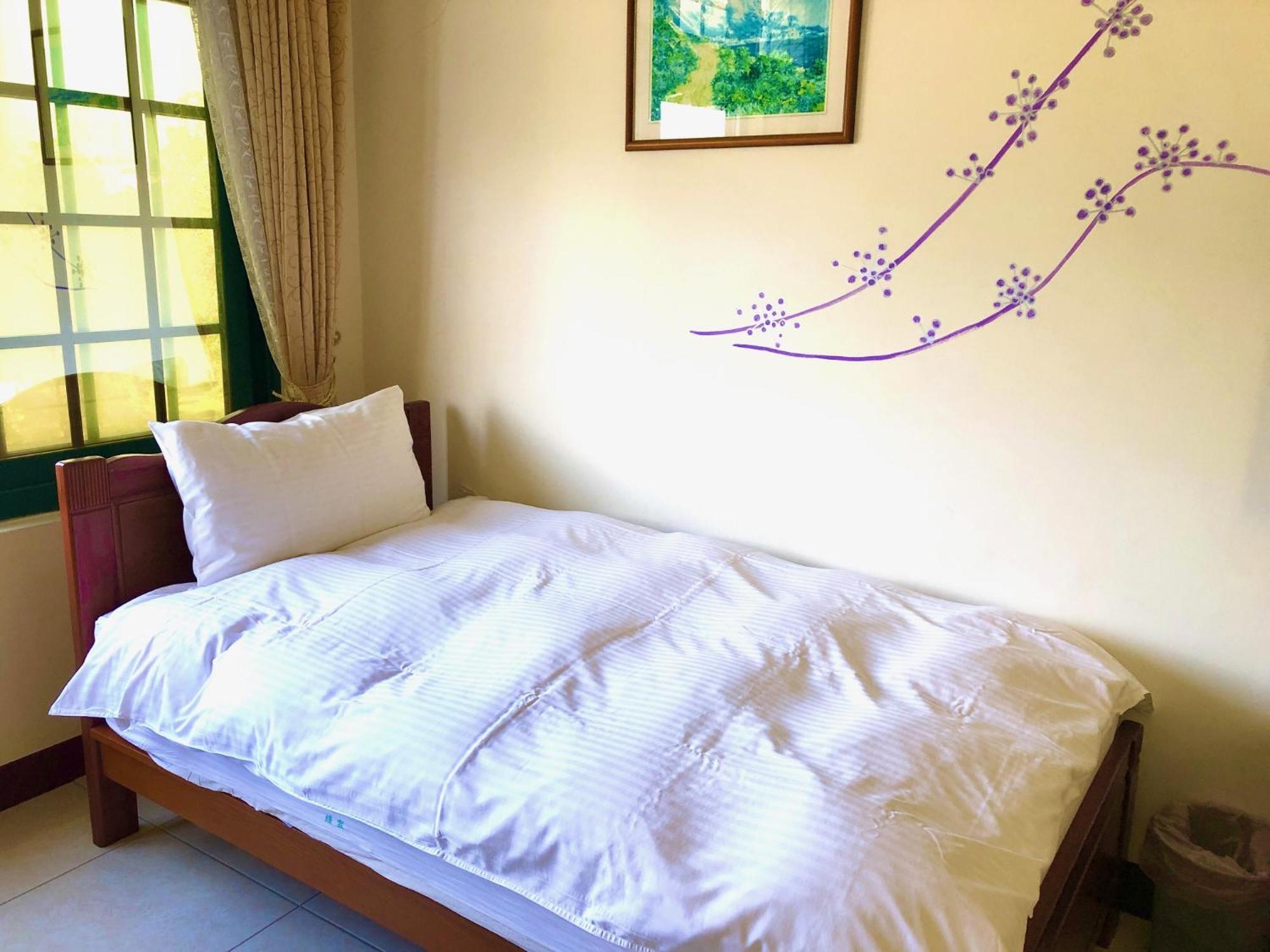 Green Window Homestay Hualien Buitenkant foto